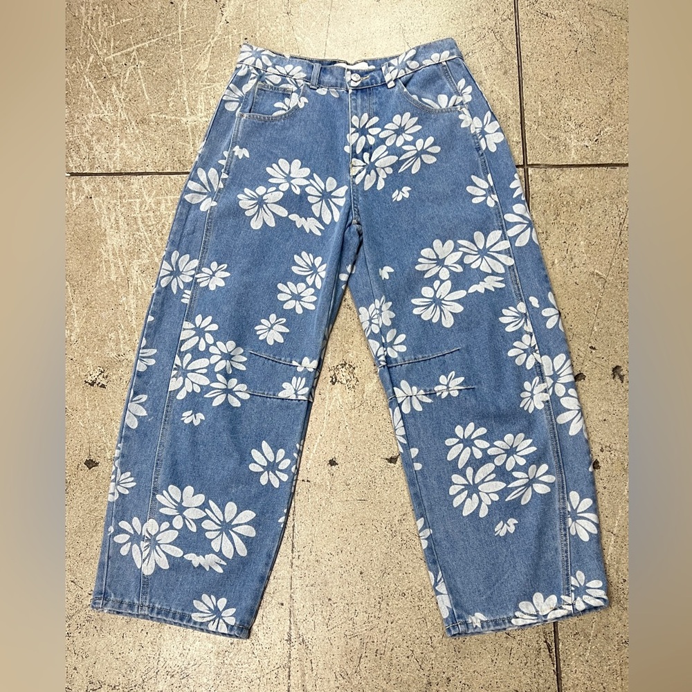 Floral Print Cropped Denim Pants - Blue & White